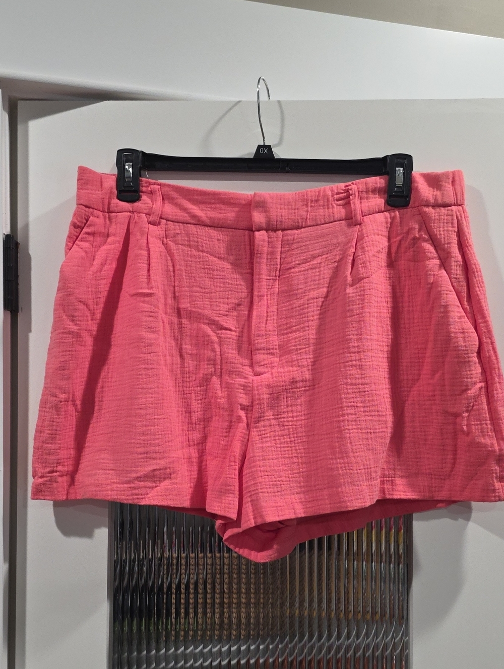 Nine West Coral Pink Textured Bermuda Shorts